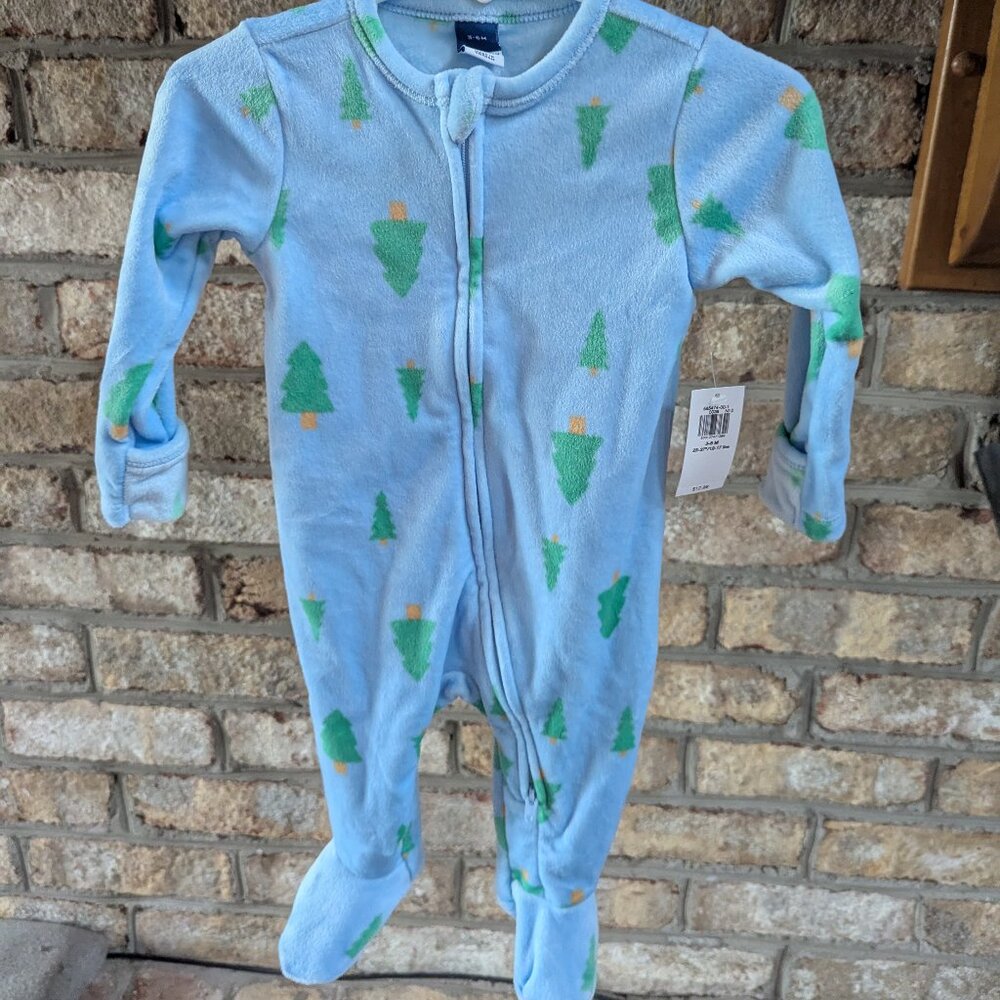 NWT Old Navy Fuzzy Velour Footie Christmas Tree Pajamas 3-6 Months